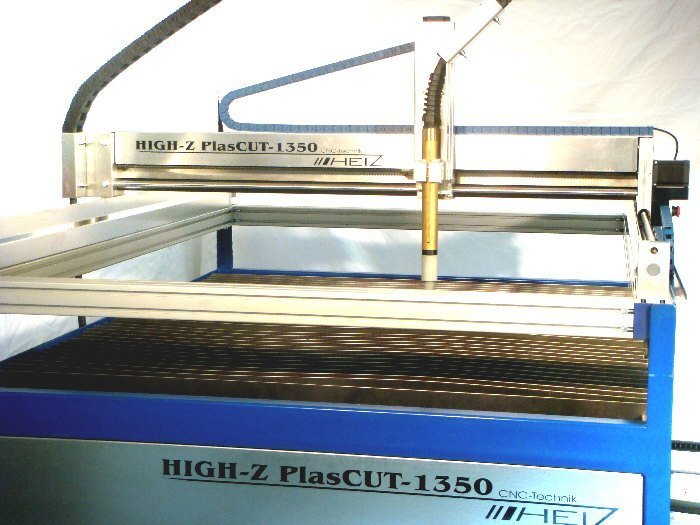 Plasma cutting machine