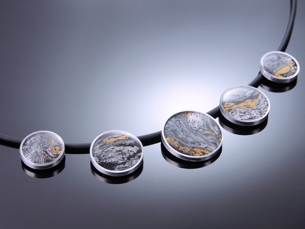 Individueller Design Schmuck aus Alu - Halskette